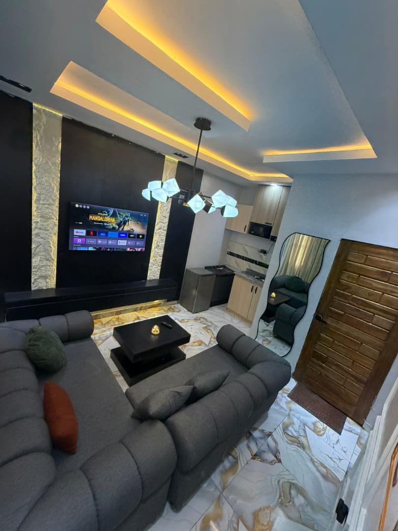 The Calisto · Apartment 208 · interior photograph 6